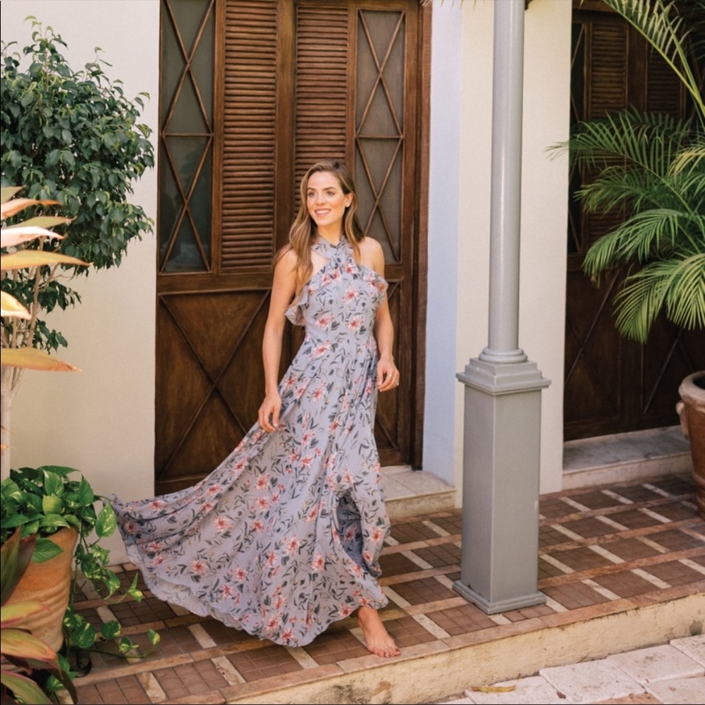 Gal Meets Glam | Ella Floral Ruffle Chiffon Maxi Dress | Sz 6 | Light Blue